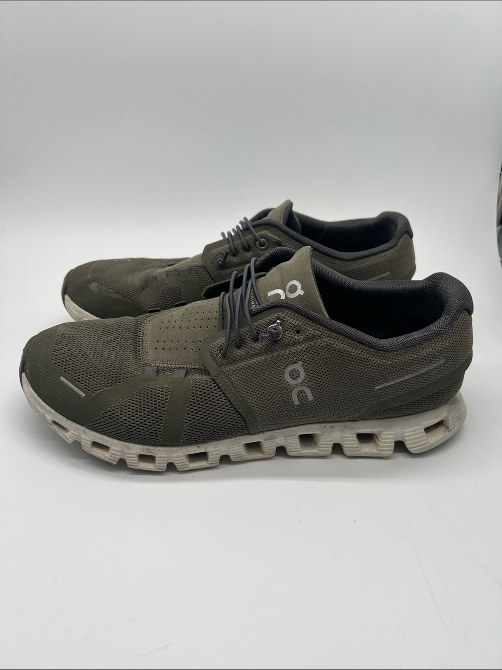 ON RUNNING Cloud 5 Men Athletic Shoes Men 10.5 Olive Green Running